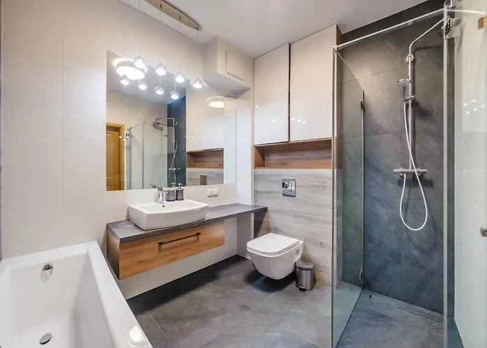 Jelitkowska, Sun & Snow