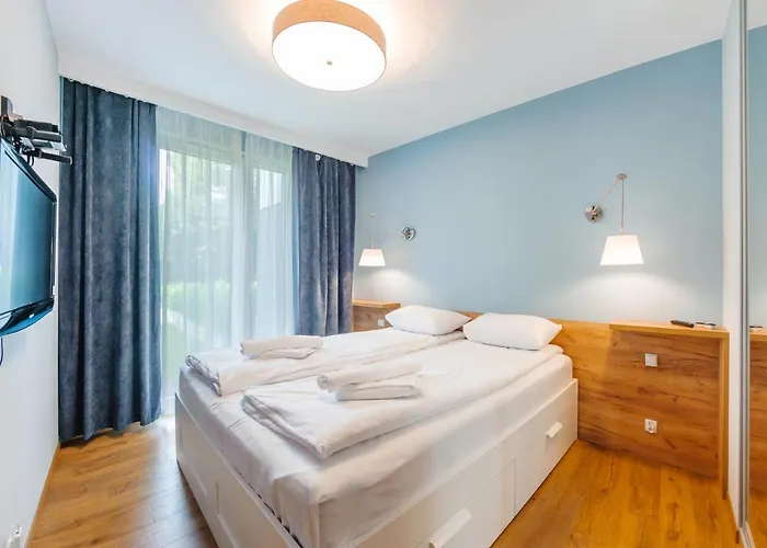 Jelitkowska, Sun & Snow *