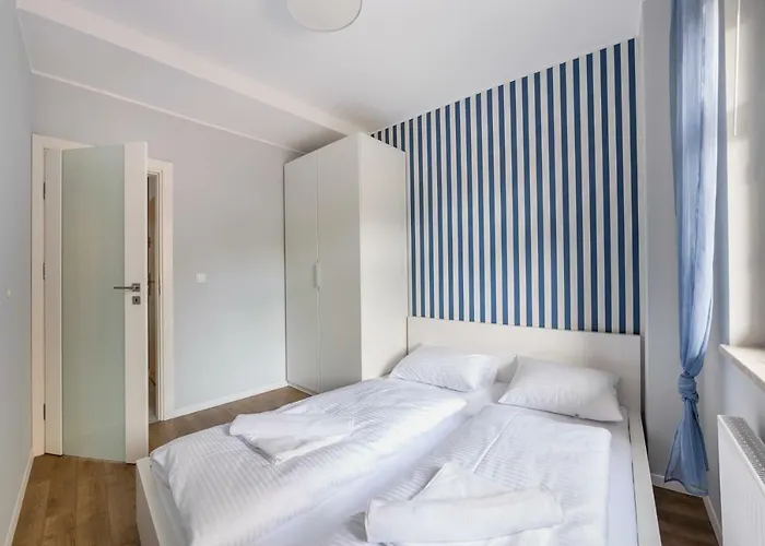 Jelitkowska, Sun & Snow *