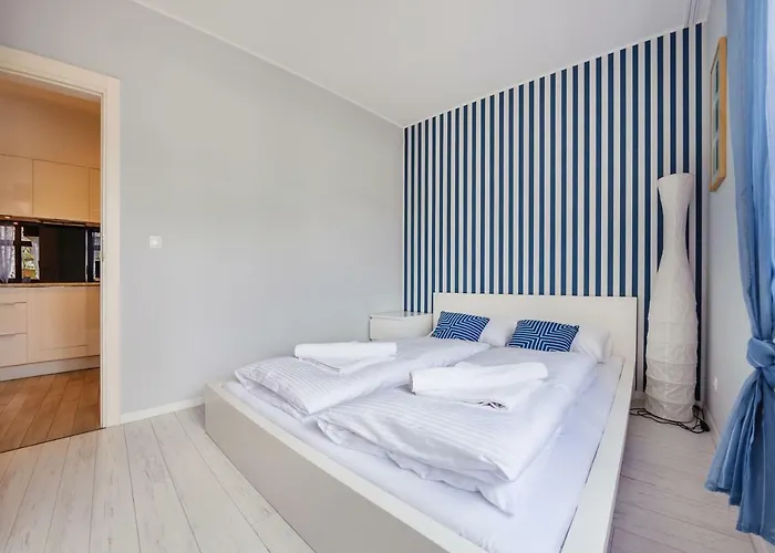 Jelitkowska, Sun & Snow *